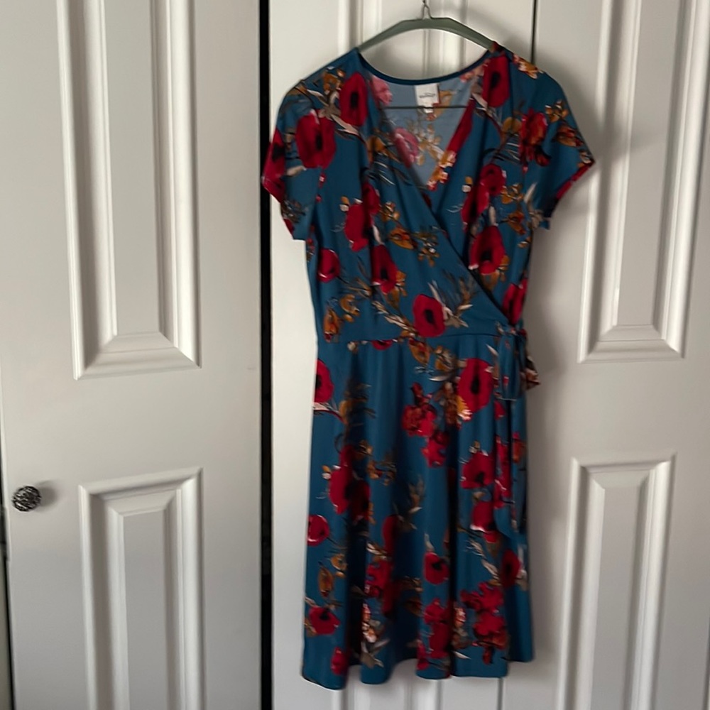 Flower print wrap dress